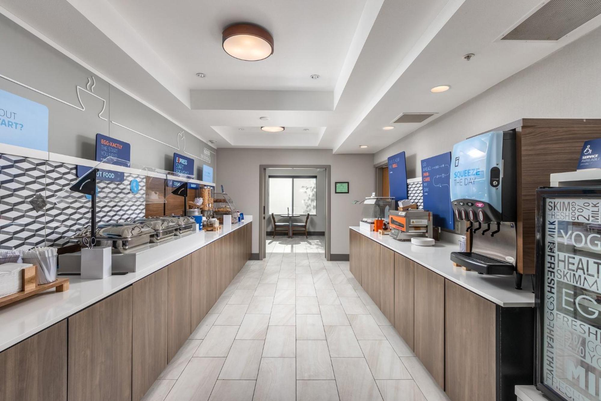 Holiday Inn Express Hotel & Suites Vancouver Mall-Portland Area By Ihg Exteriör bild