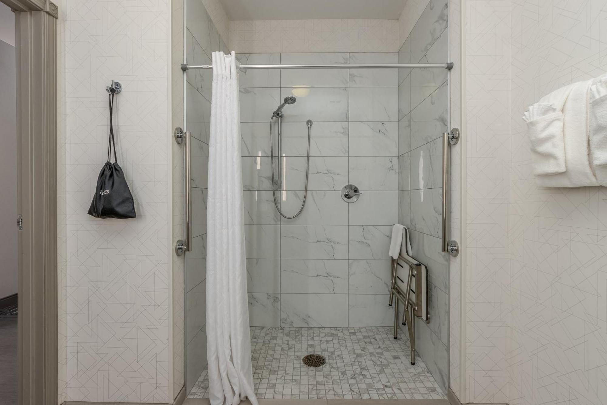 Holiday Inn Express Hotel & Suites Vancouver Mall-Portland Area By Ihg Exteriör bild
