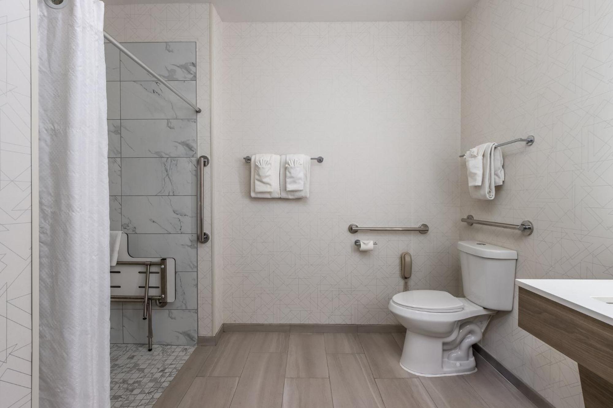 Holiday Inn Express Hotel & Suites Vancouver Mall-Portland Area By Ihg Exteriör bild